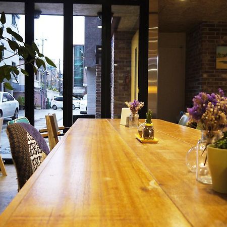 Travelers Planet Studio Type Hostel Seoul Exterior photo
